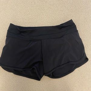 Lululemon black shorts